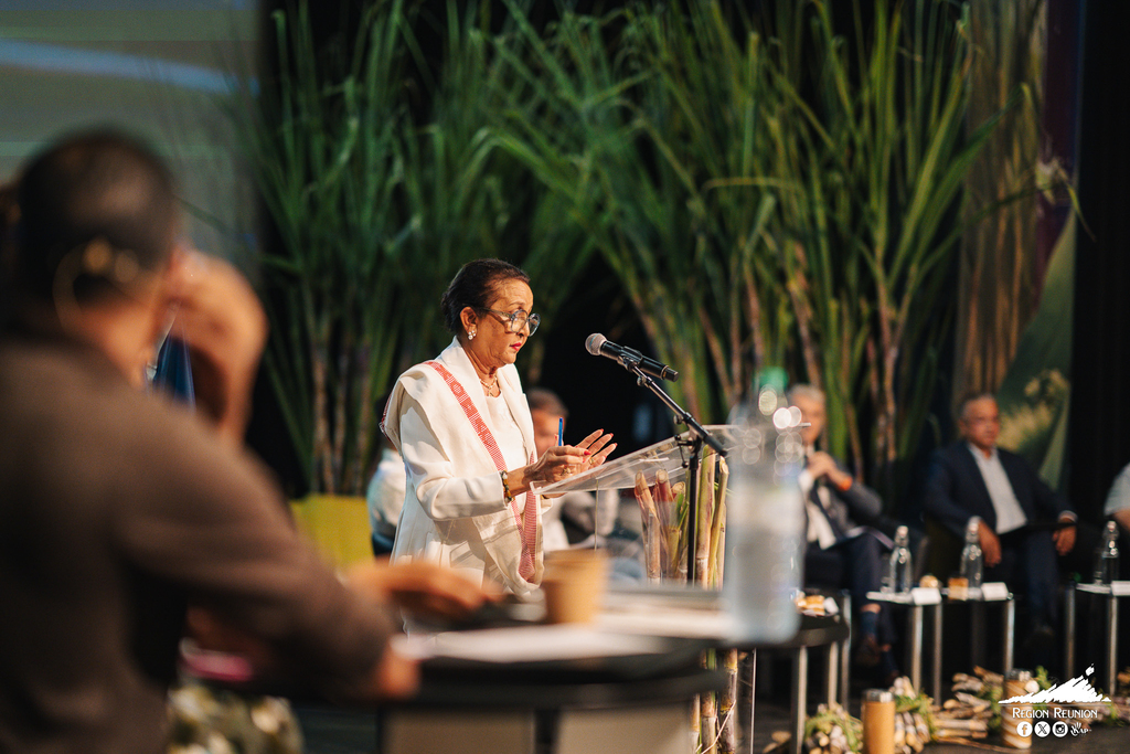 4-2025-06-20_Etats-Generaux-de-la-Canne-EGM-Stella_PRESIDENTE_Web-06